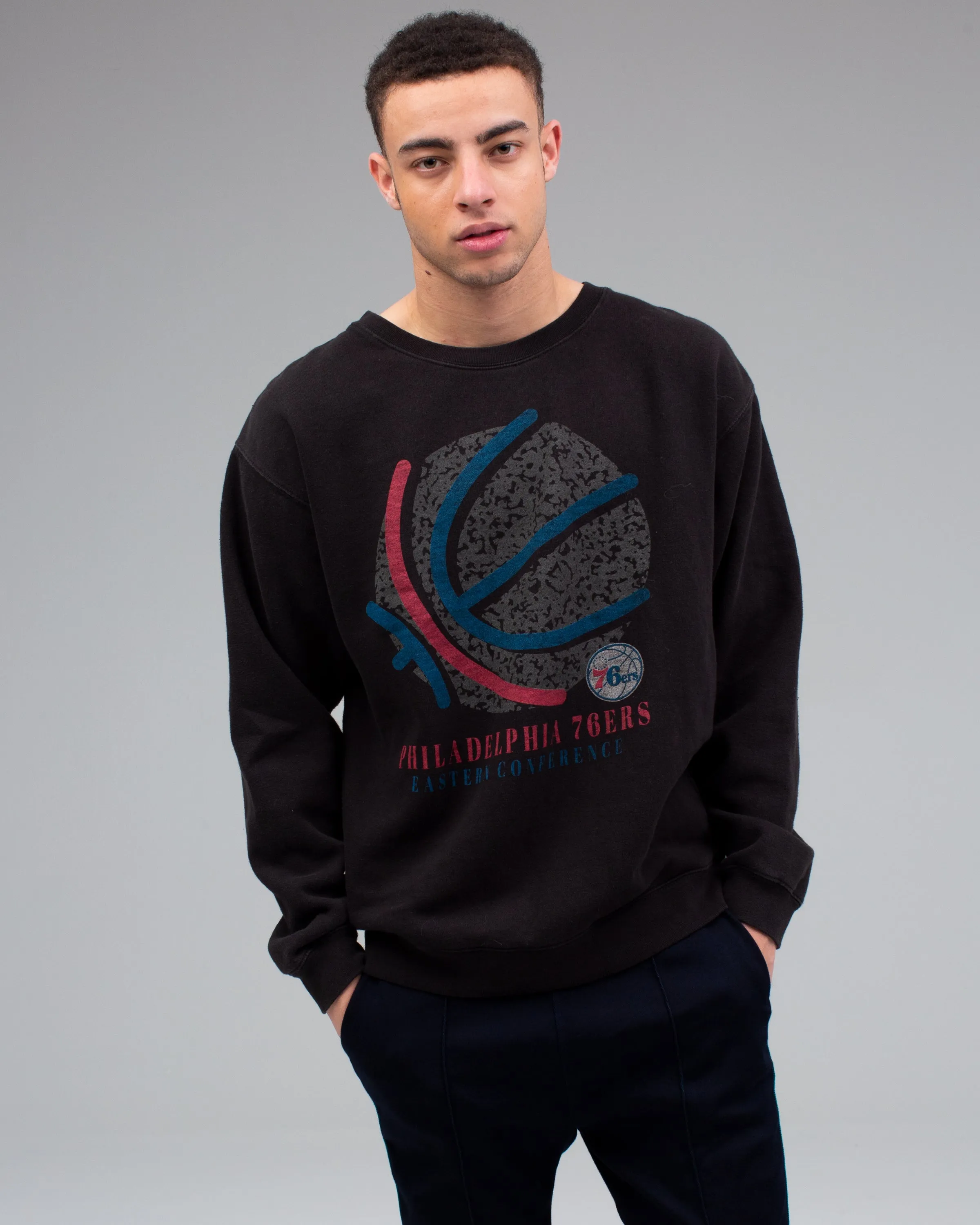 MENS 76ERS PULLOVER